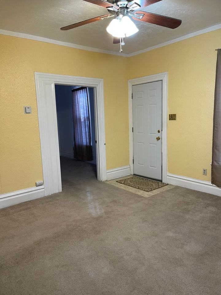 820 S 5th St - Photo 3 of 13