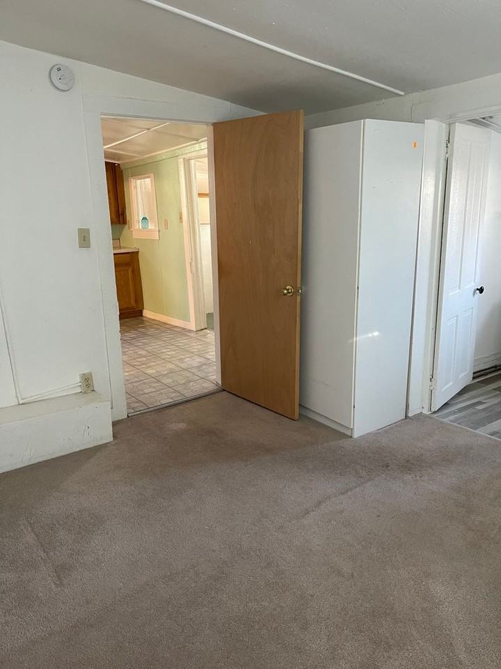 820 S 5th St - Photo 6 of 13