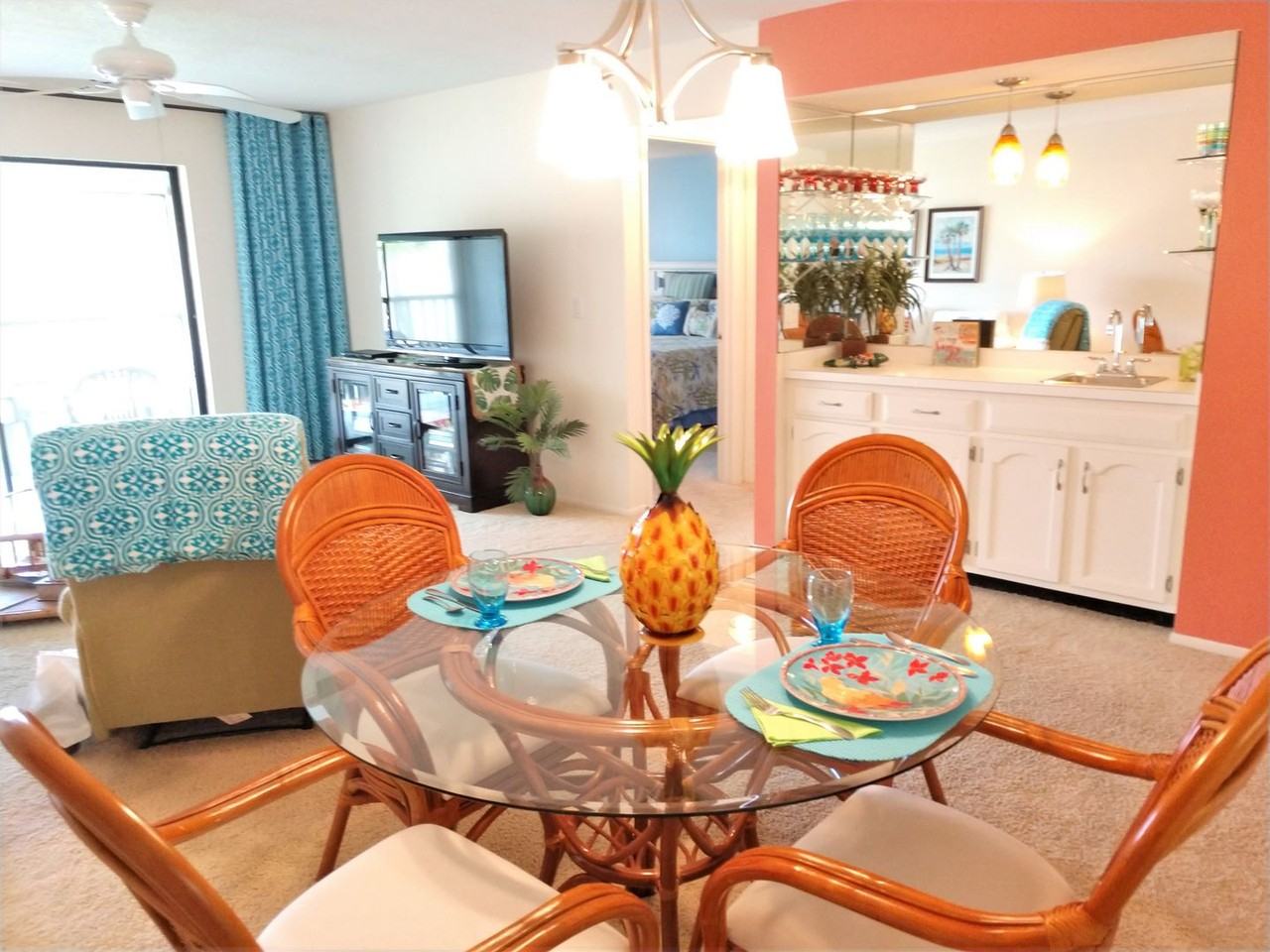 340 Three Lakes Ln #N - Photo 4 of 31