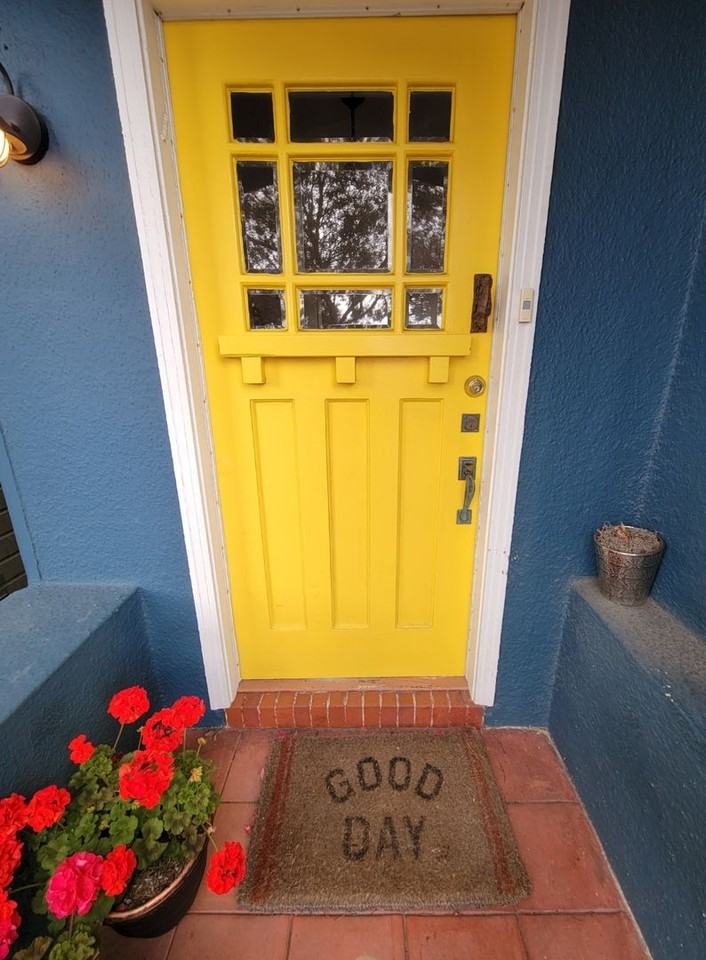 1230 31st Ave - Photo 2 of 14