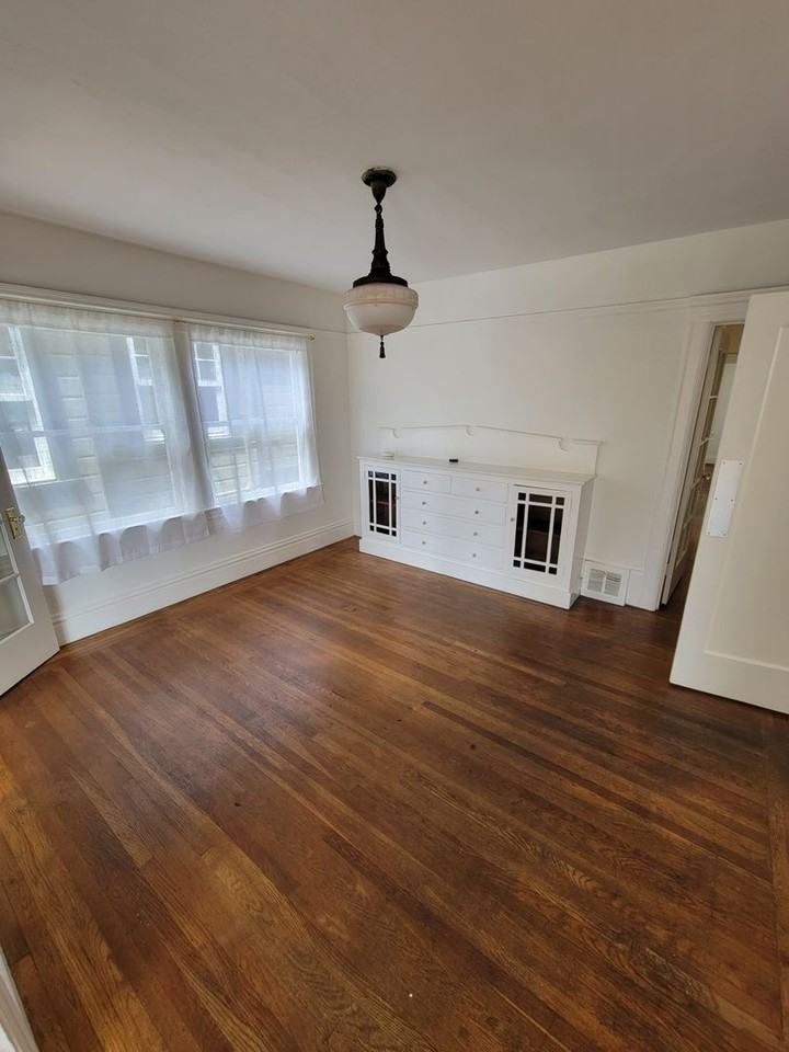 1230 31st Ave - Photo 5 of 14