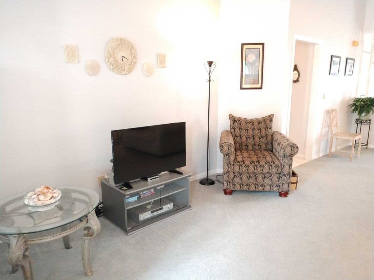 3177 E Village Dr - Photo 6 of 41