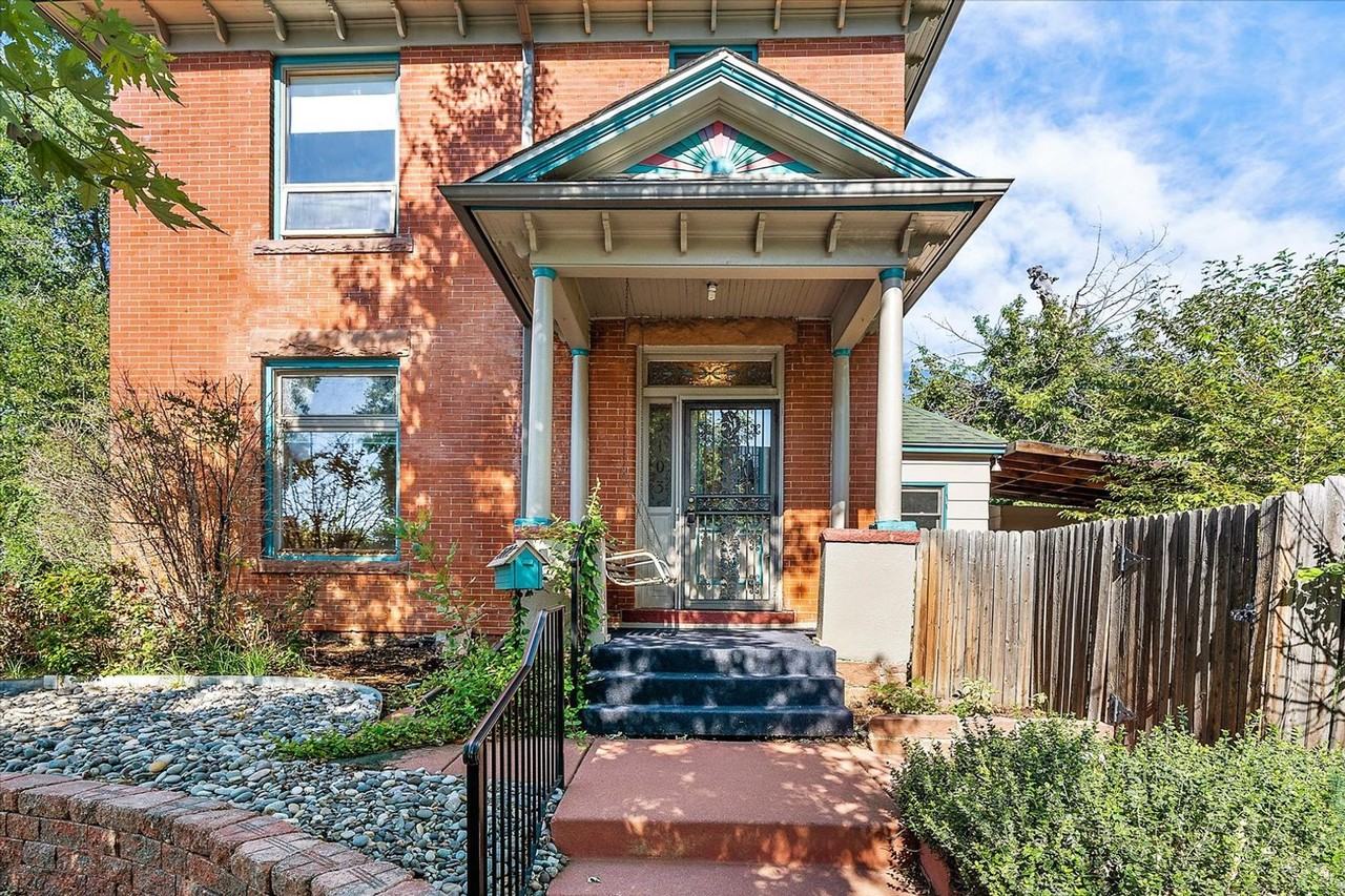 3103 Julian St - Photo 3 of 25