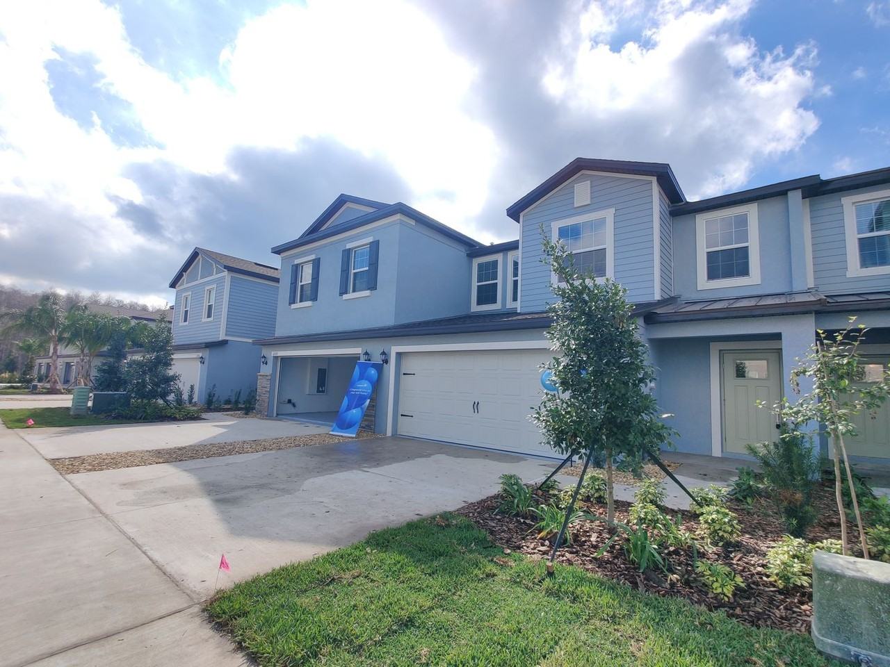 17524 Radiant Shine Way - Photo 2 of 35