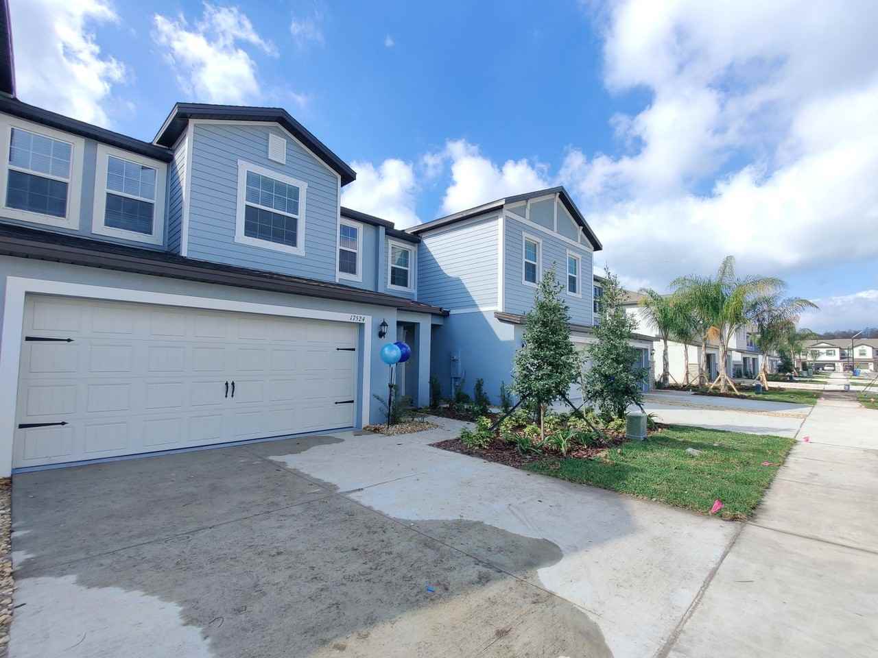 17524 Radiant Shine Way - Photo 3 of 35