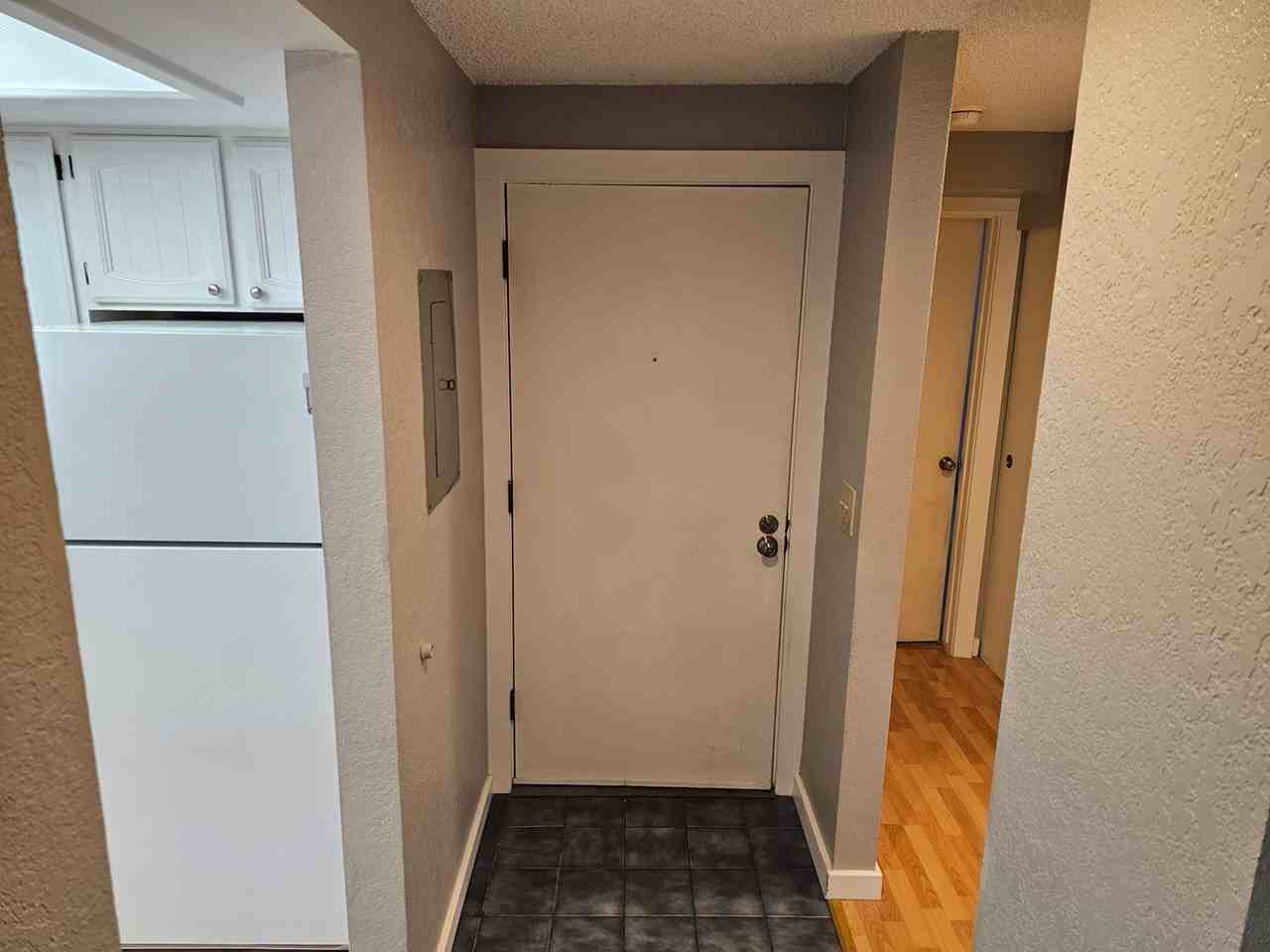 2517 Ne 4th St #514 - Photo 3 of 28