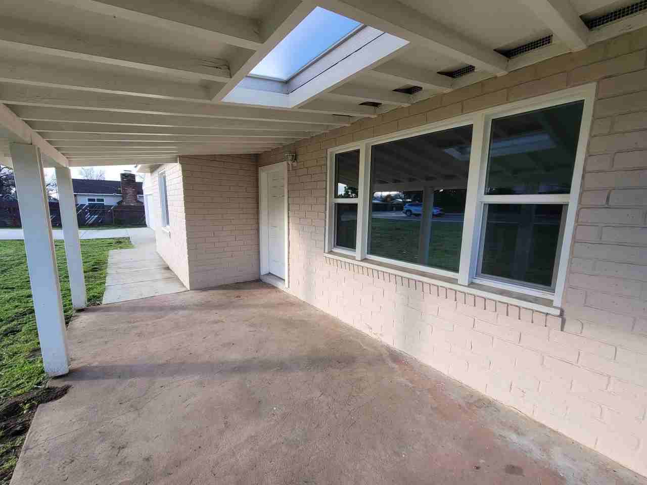 12228 4th St - Photo 3 of 22