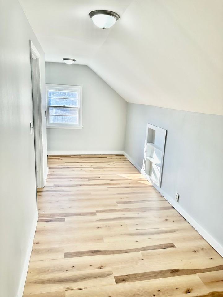 2847 Union St - Photo 3 of 16