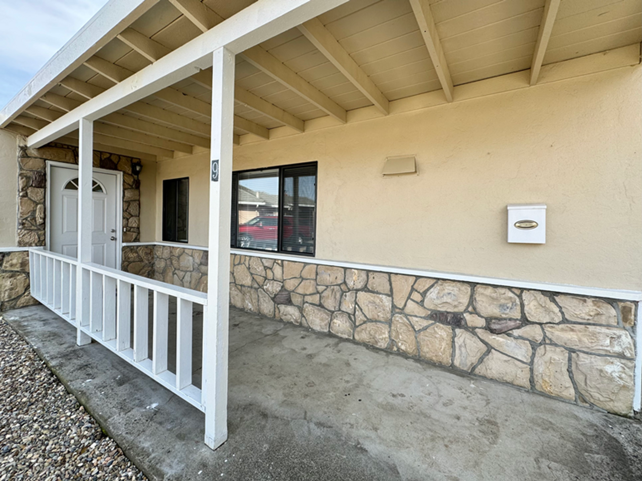 9 Margo Ct - Photo 2 of 21