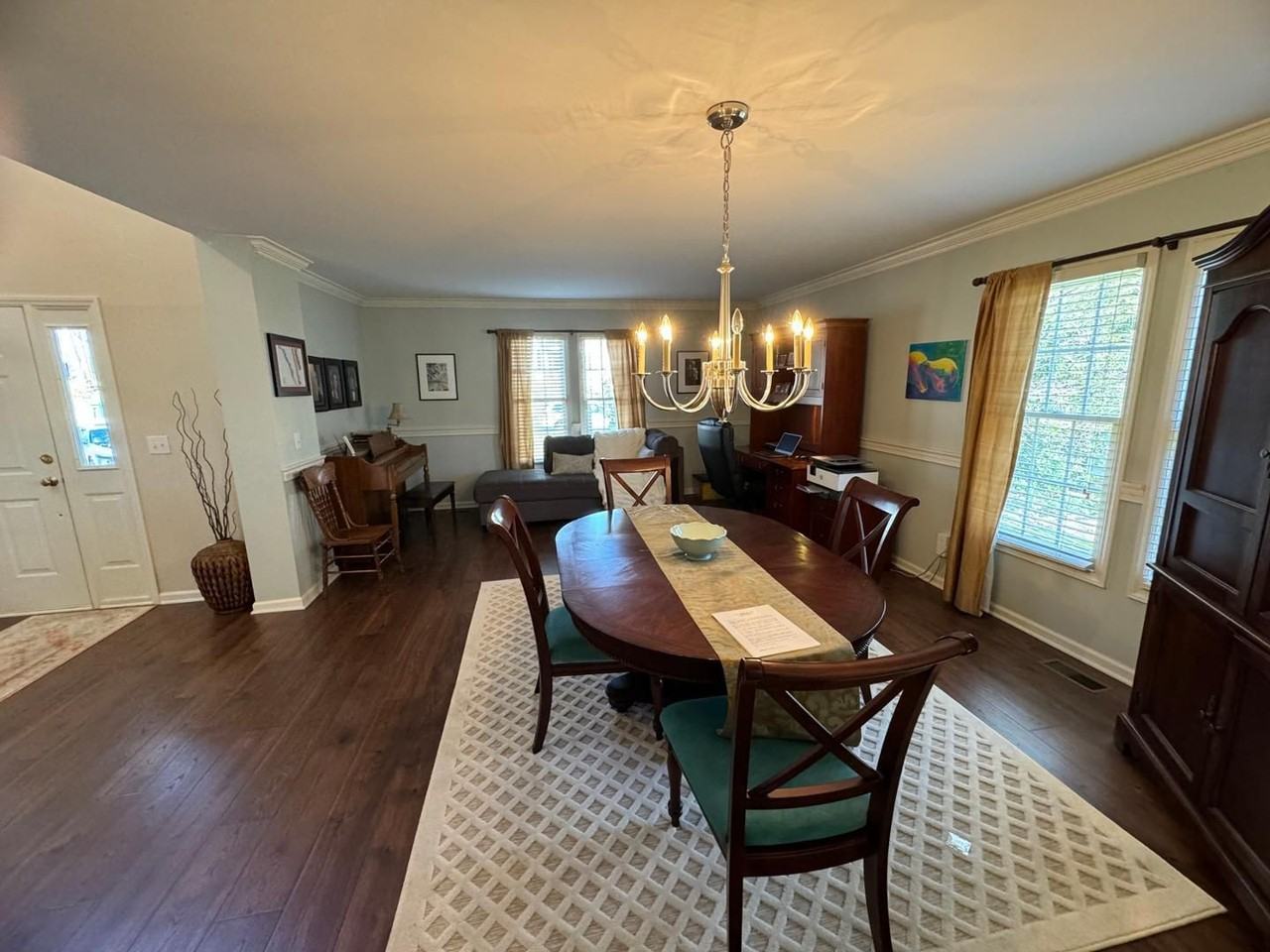 109 Leblanc Ct - Photo 3 of 17