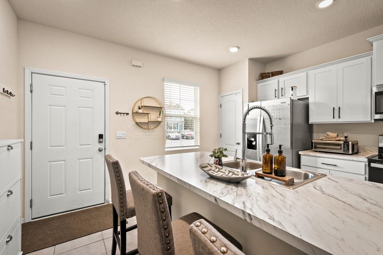 2877 Mule Deer Cir - Photo 4 of 29