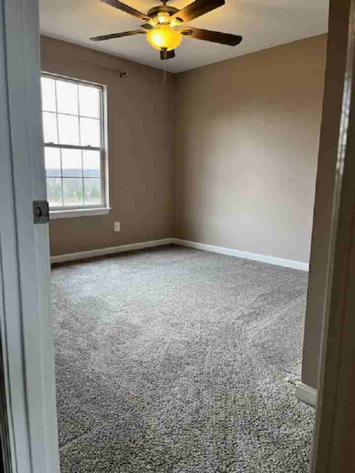 156 Madison Rae Blvd - Photo 7 of 30