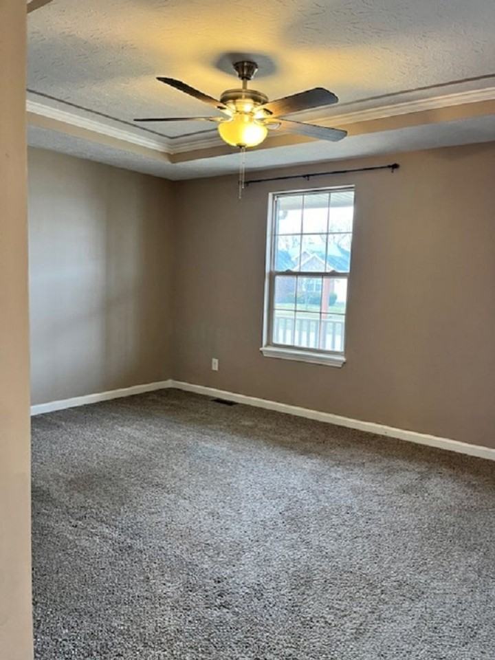 156 Madison Rae Blvd - Photo 4 of 30