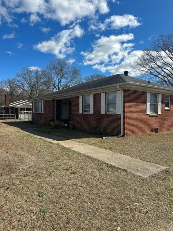 2118 N Berkeley Blvd - Photo 3 of 33