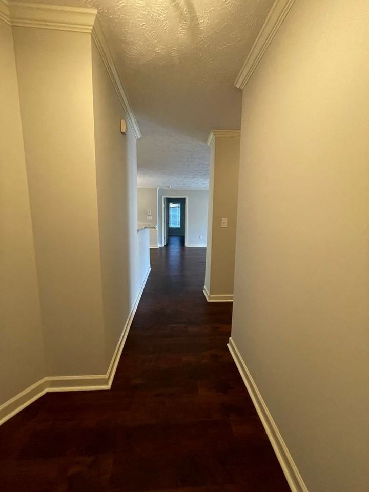 1761 Renwick Dr - Photo 2 of 9