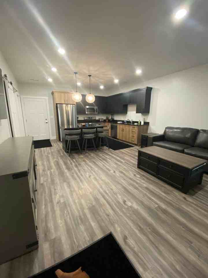 1622 Hubbard Way - Photo 4 of 17