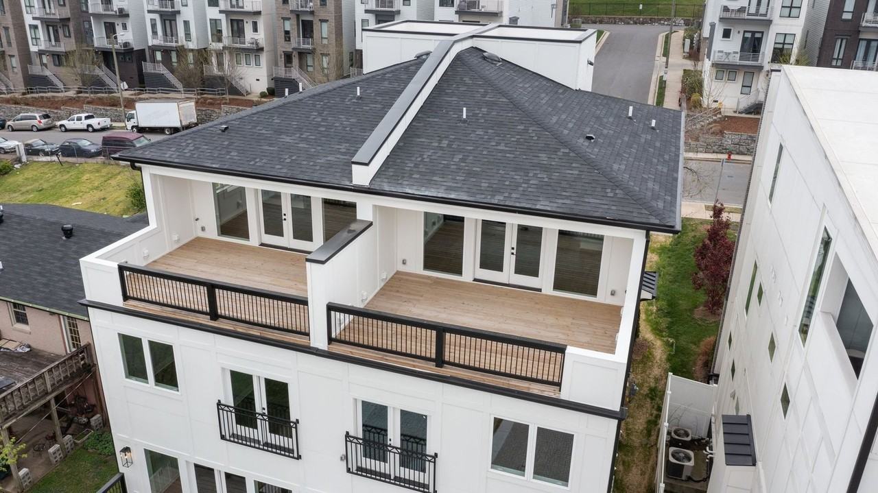 1068 Archer St - Photo 7 of 50