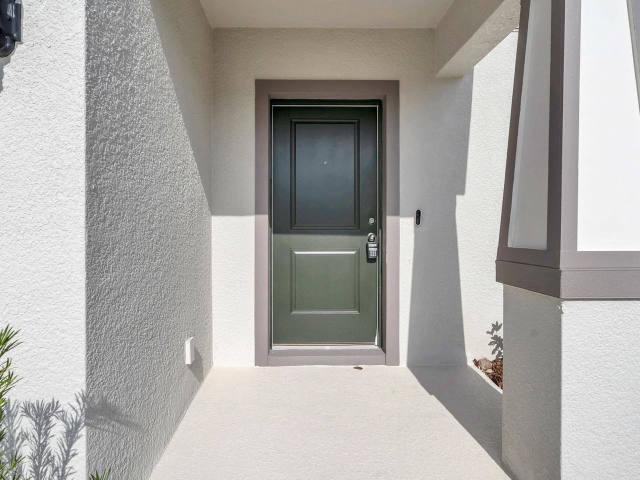 3842 Capri Coast Dr - Photo 3 of 36