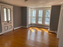 featured image of 4 Central St