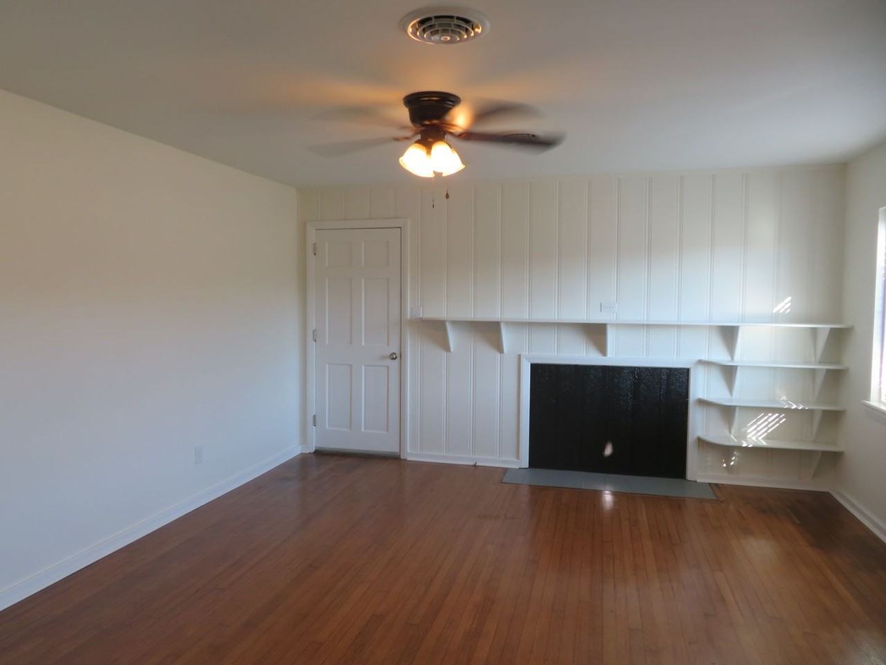 5800 Prince George Dr - Photo 2 of 30