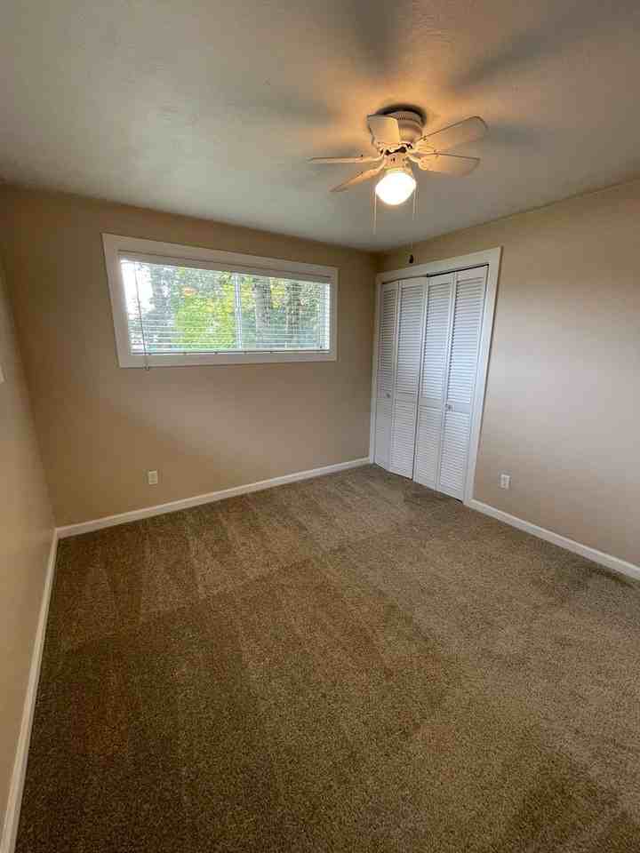 3603 I St - Photo 3 of 8