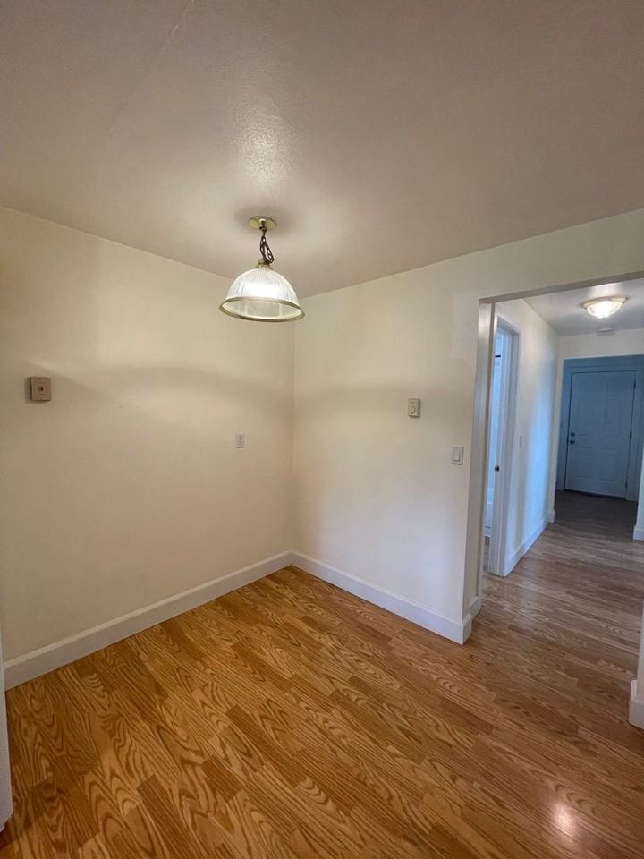 3603 I St - Photo 7 of 8