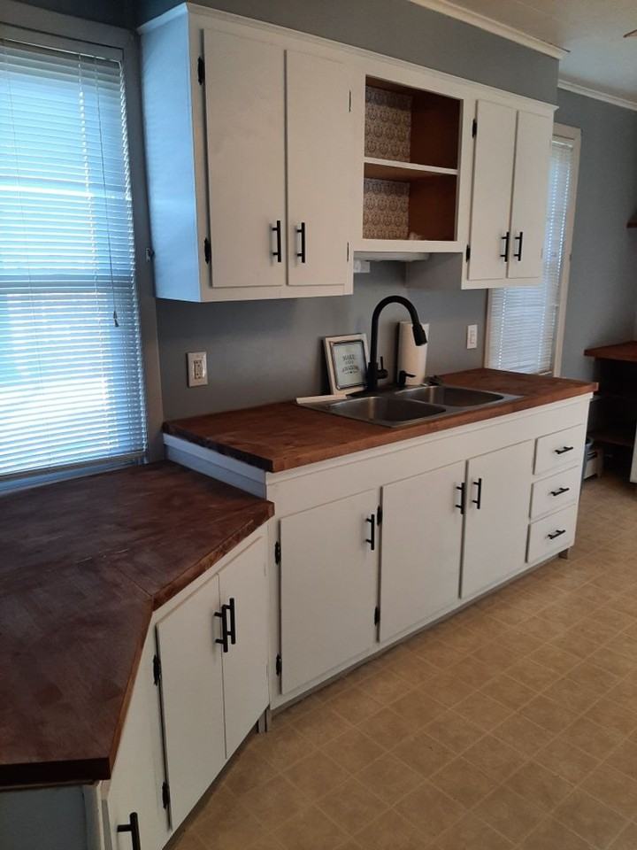 420 S 2nd St - Photo 3 of 20