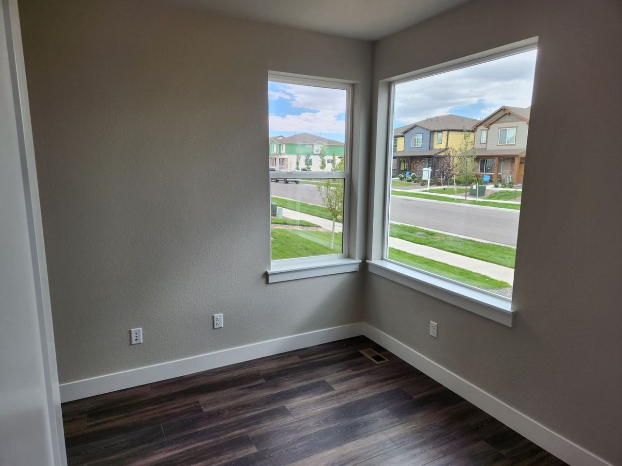 21525 East 59th Place - Photo 6 of 44