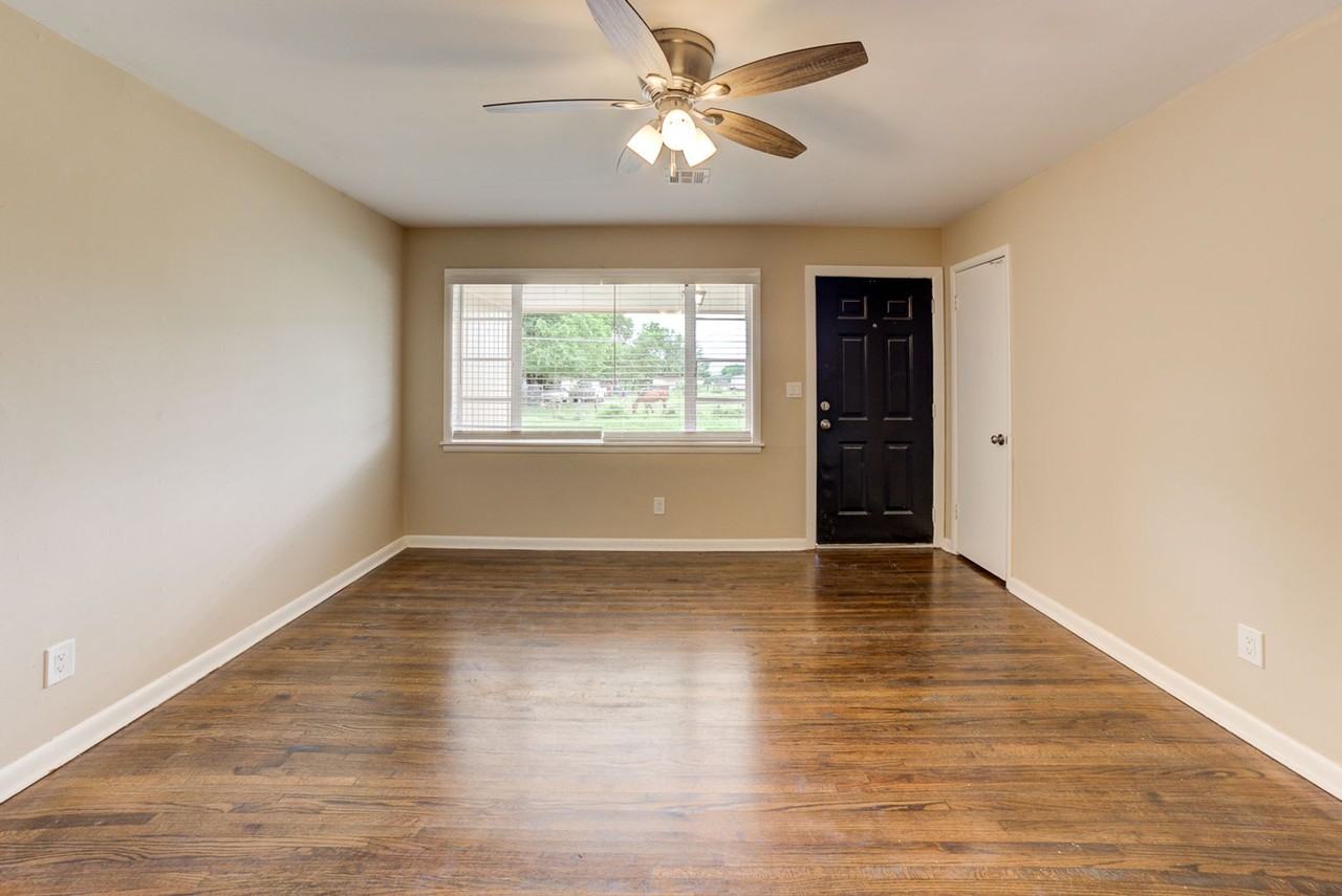1552 E 54th St N - Photo 5 of 24