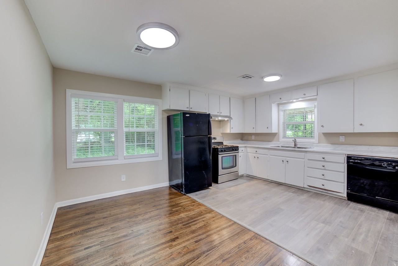 1552 E 54th St N - Photo 7 of 24