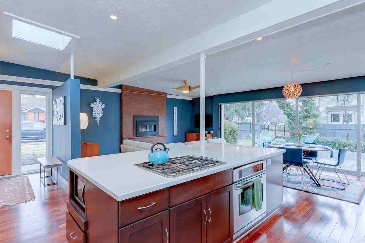 1023 N 21st St - Photo 6 of 32