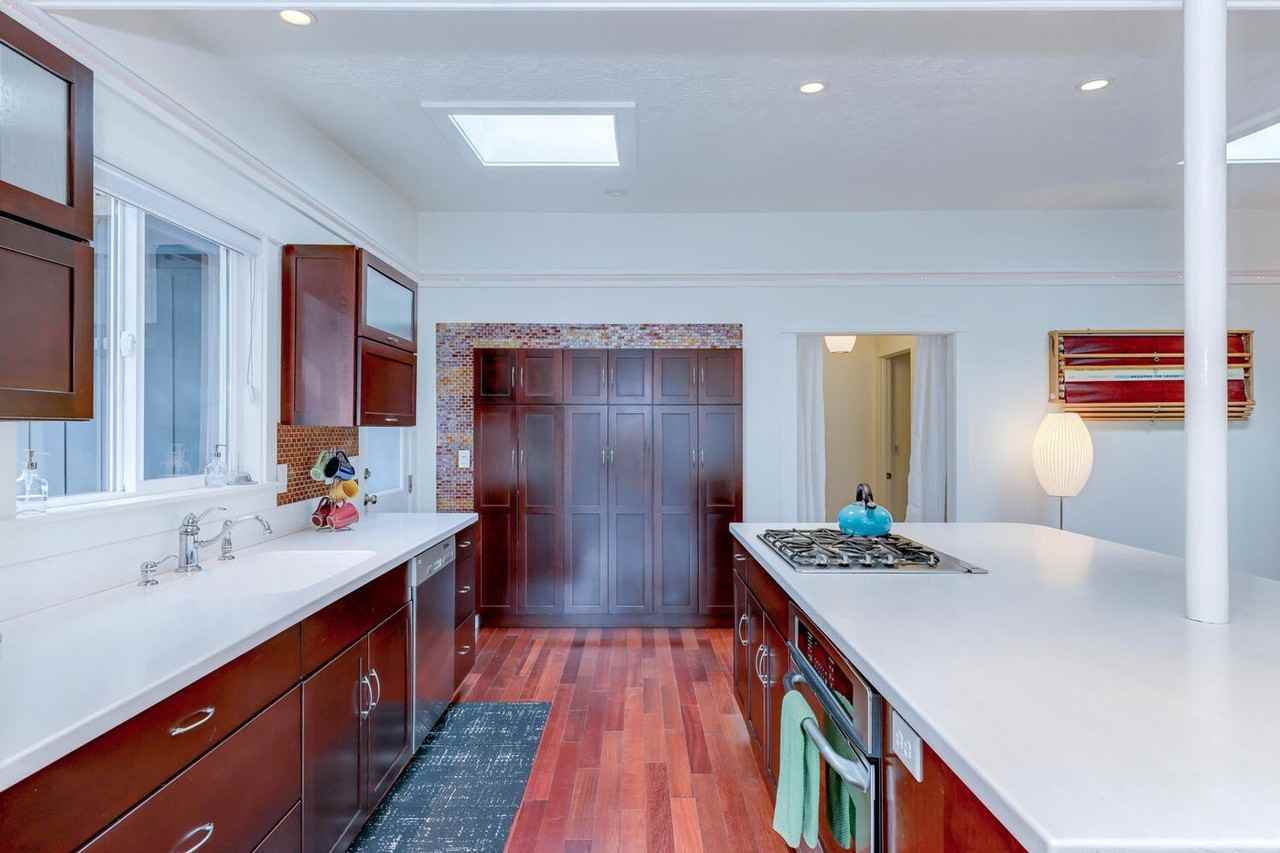 1023 N 21st St - Photo 7 of 32