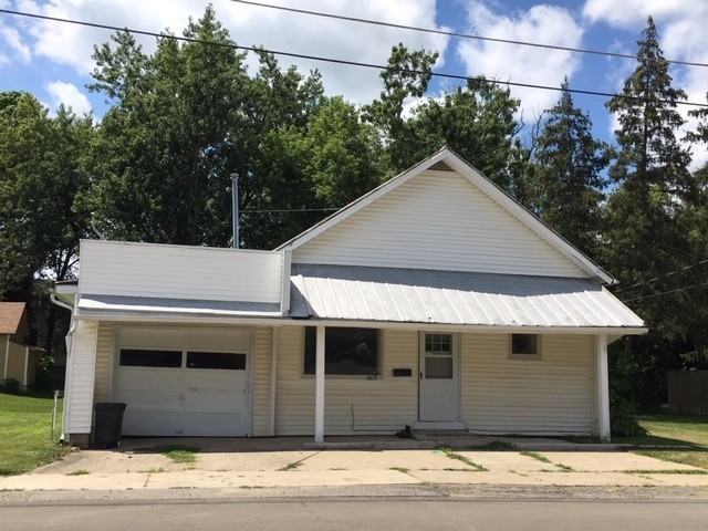 902 Elm St - Photo 3 of 18