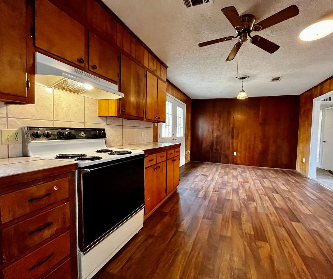 120 Western Hills Dr - Photo 3 of 13