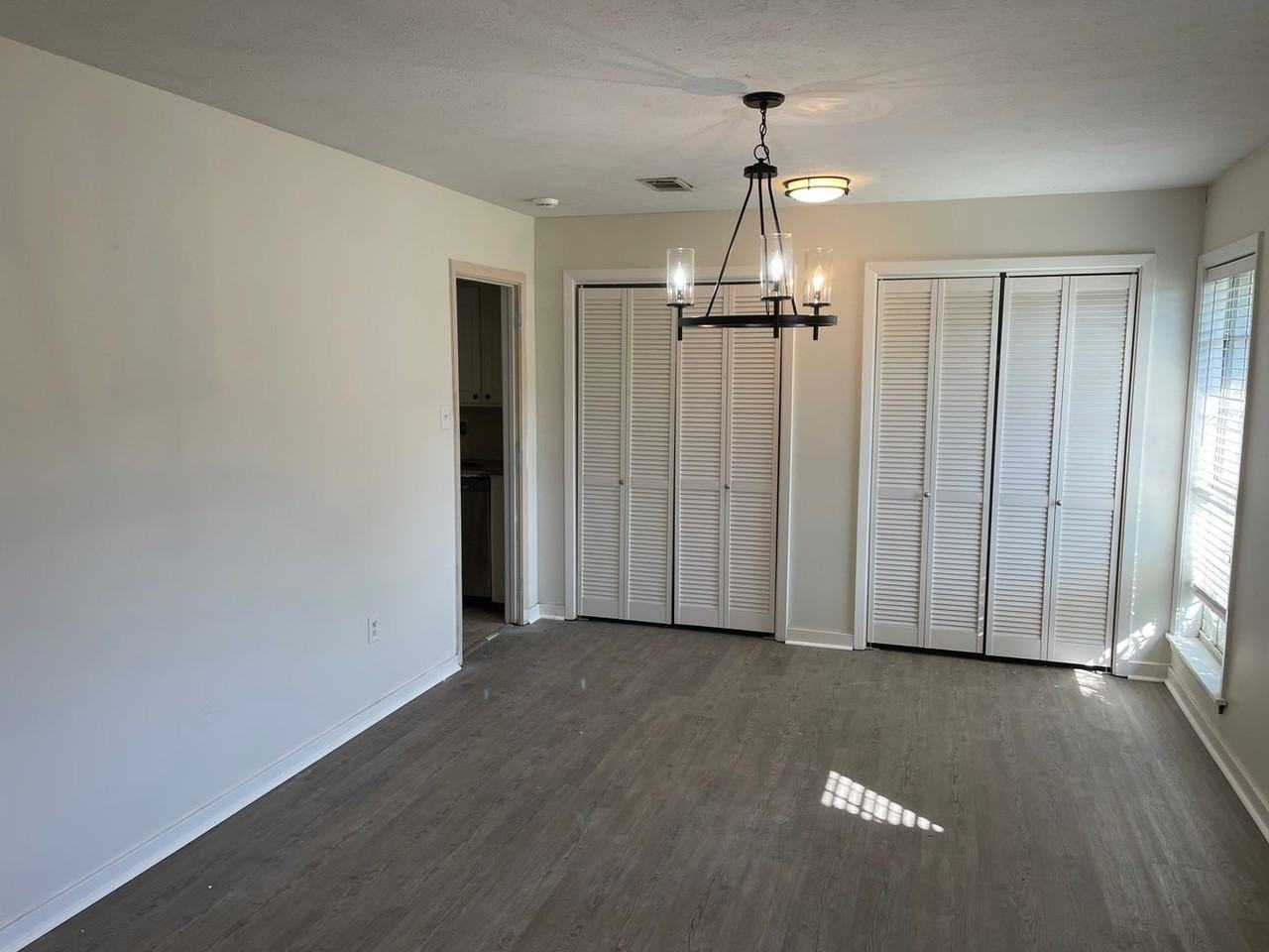 45 Woodgate Dr - Photo 2 of 15