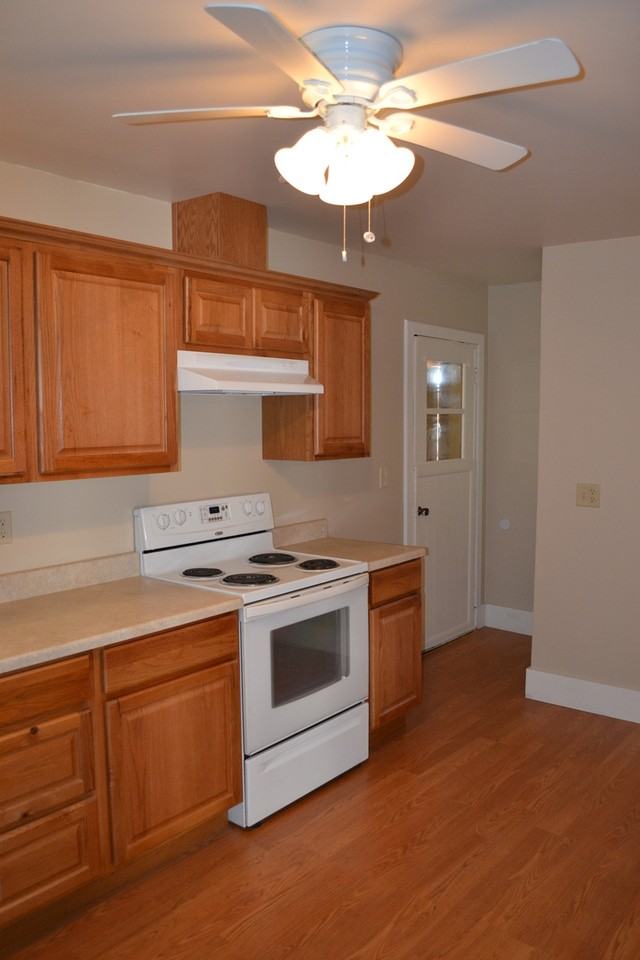 1205 Grant Ave - Photo 6 of 40