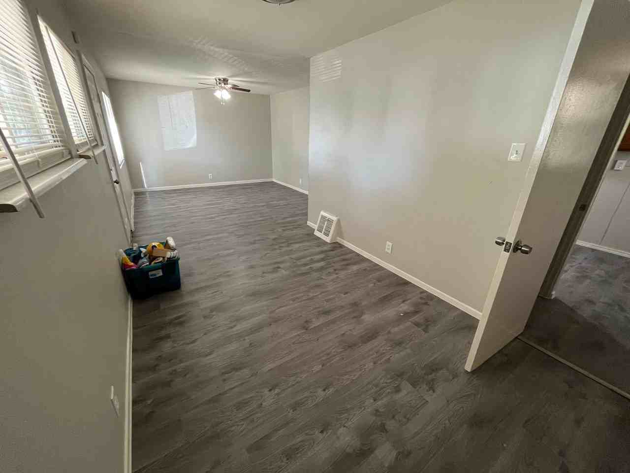 137 Perthshire Rd - Photo 6 of 16