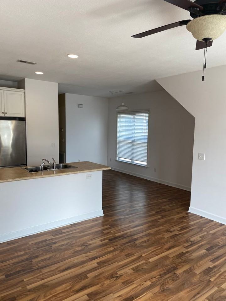 518 N 6th St - Photo 5 of 7