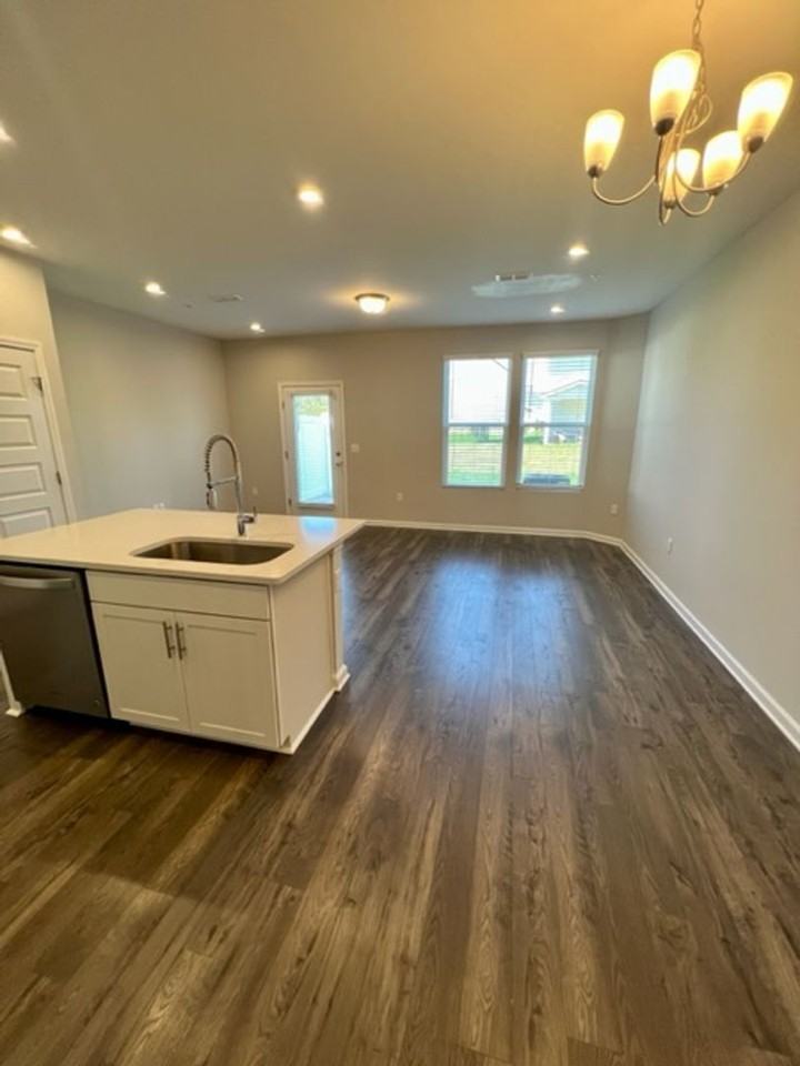 3338 Brookberry Ln - Photo 3 of 21