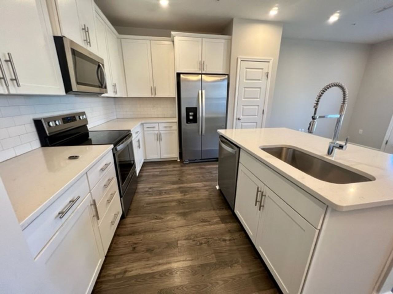 3338 Brookberry Ln - Photo 7 of 21