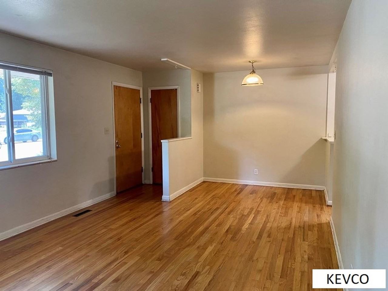 1940 W Lake St - Photo 2 of 18