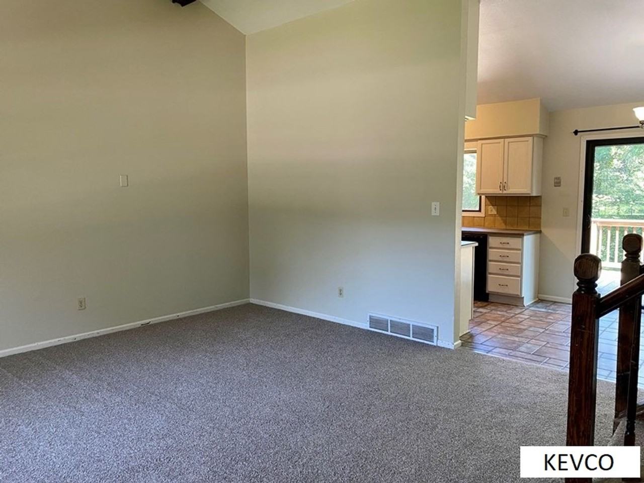 1952 Promenade Way - Photo 3 of 26