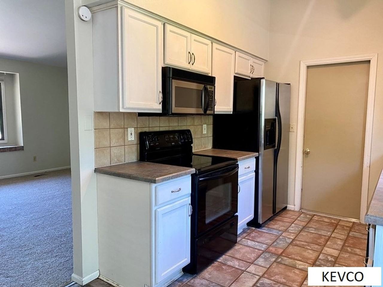 1952 Promenade Way - Photo 7 of 26