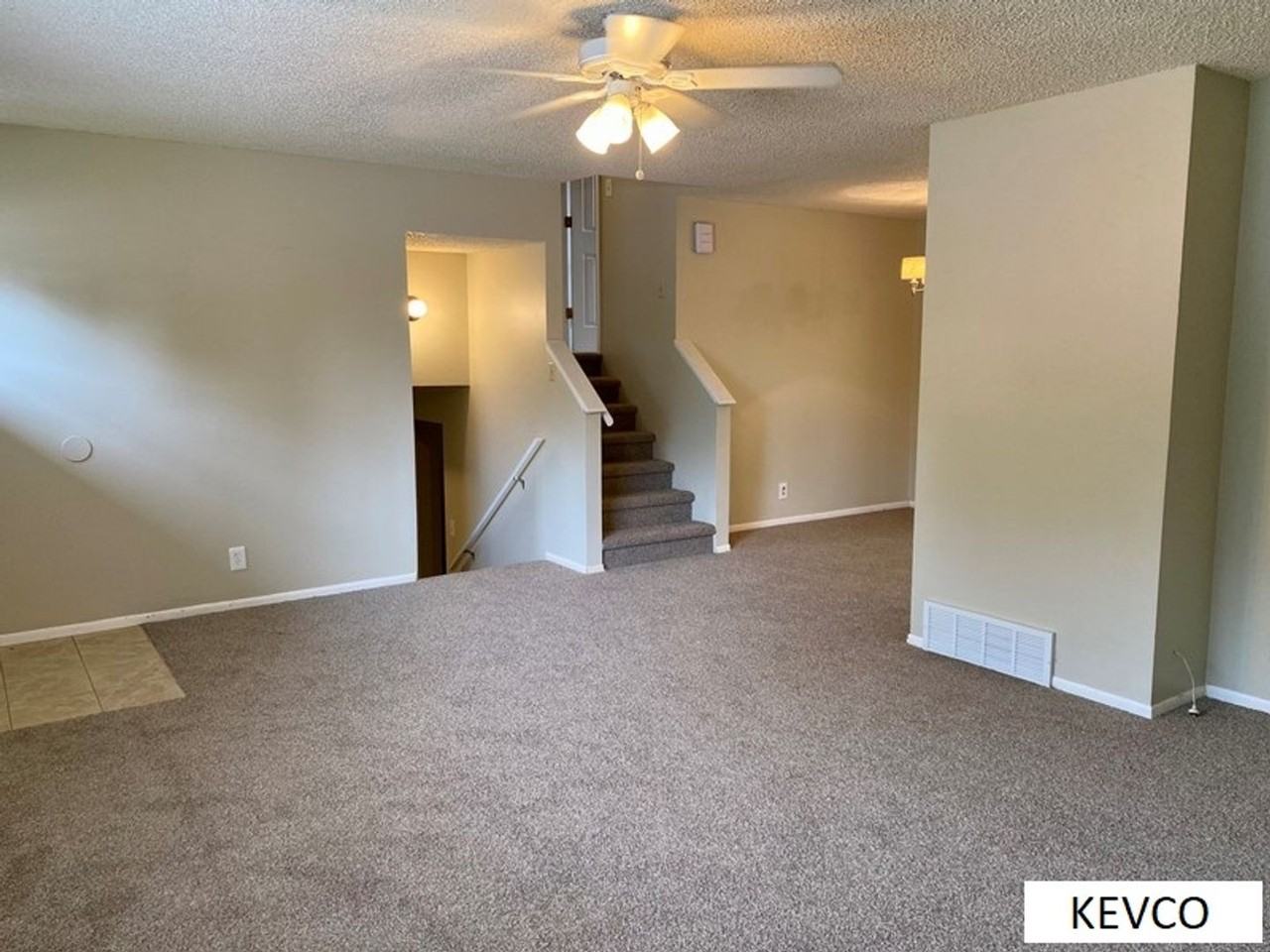 817 Tyler St - Photo 3 of 21