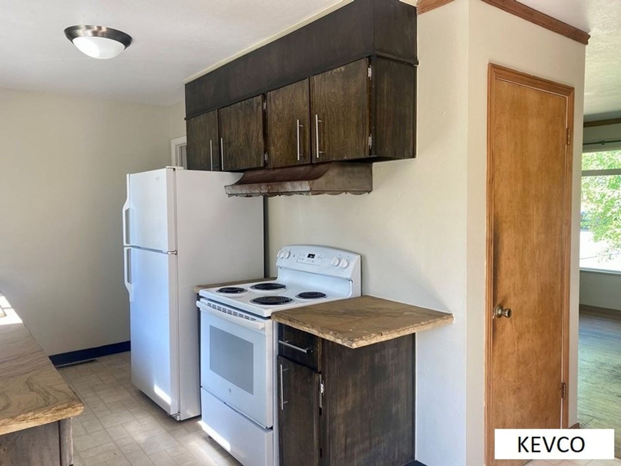 1400 Hillcrest Dr - Photo 5 of 25