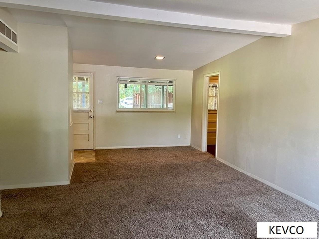 727 W Prospect Rd - Photo 3 of 16