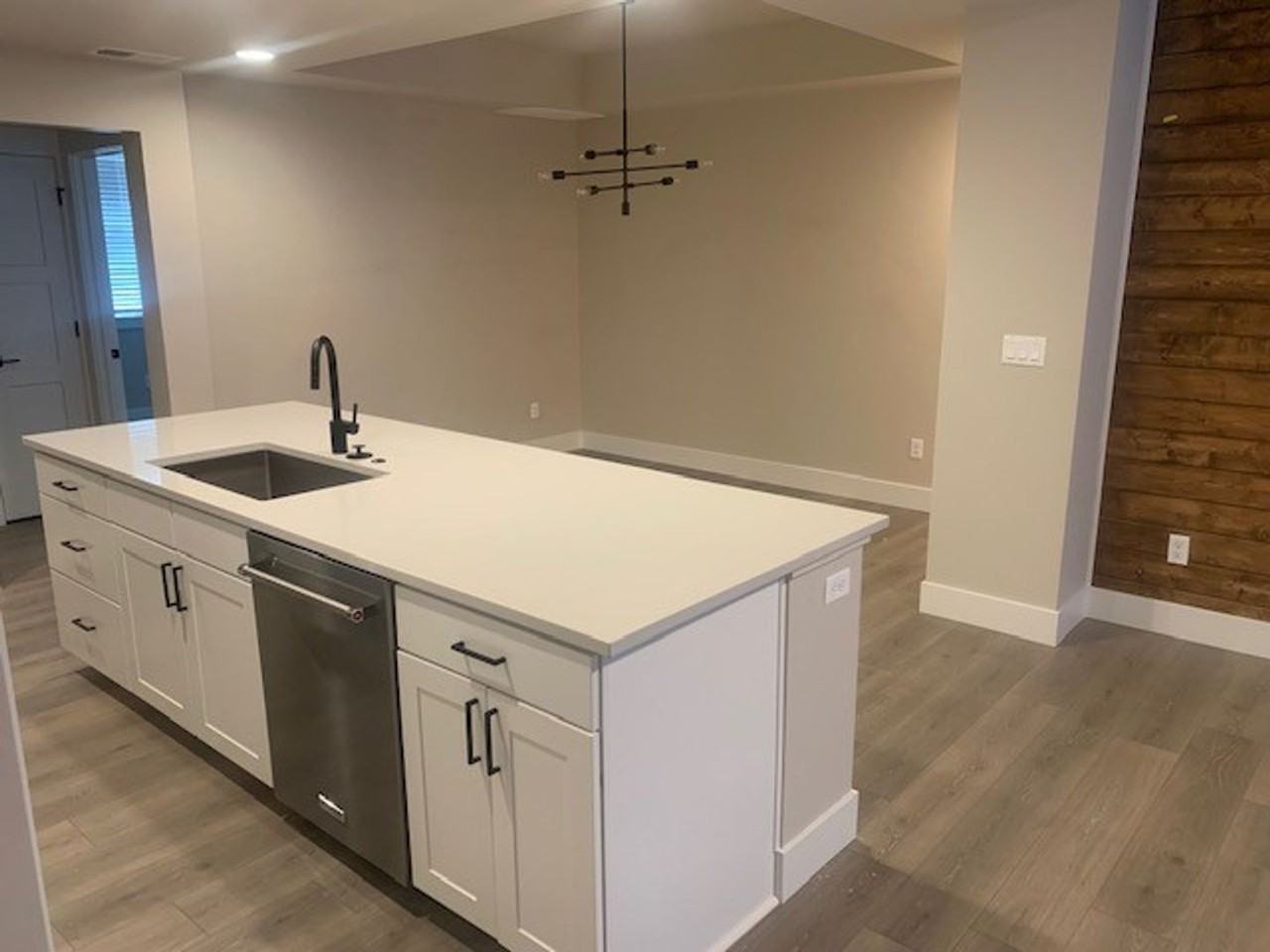 20561 Gloucester Ln - Photo 5 of 22