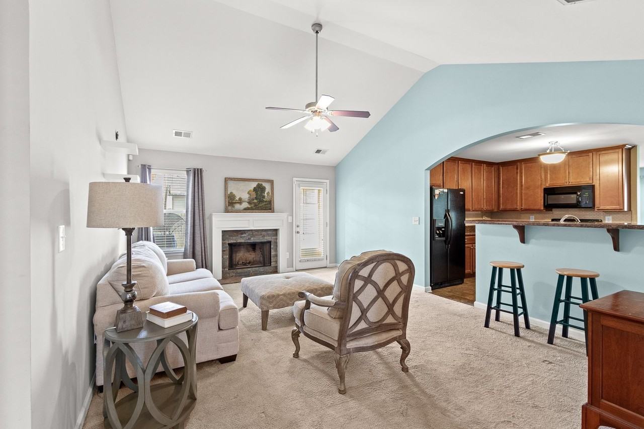 2800 Matsu Ln - Photo 4 of 25