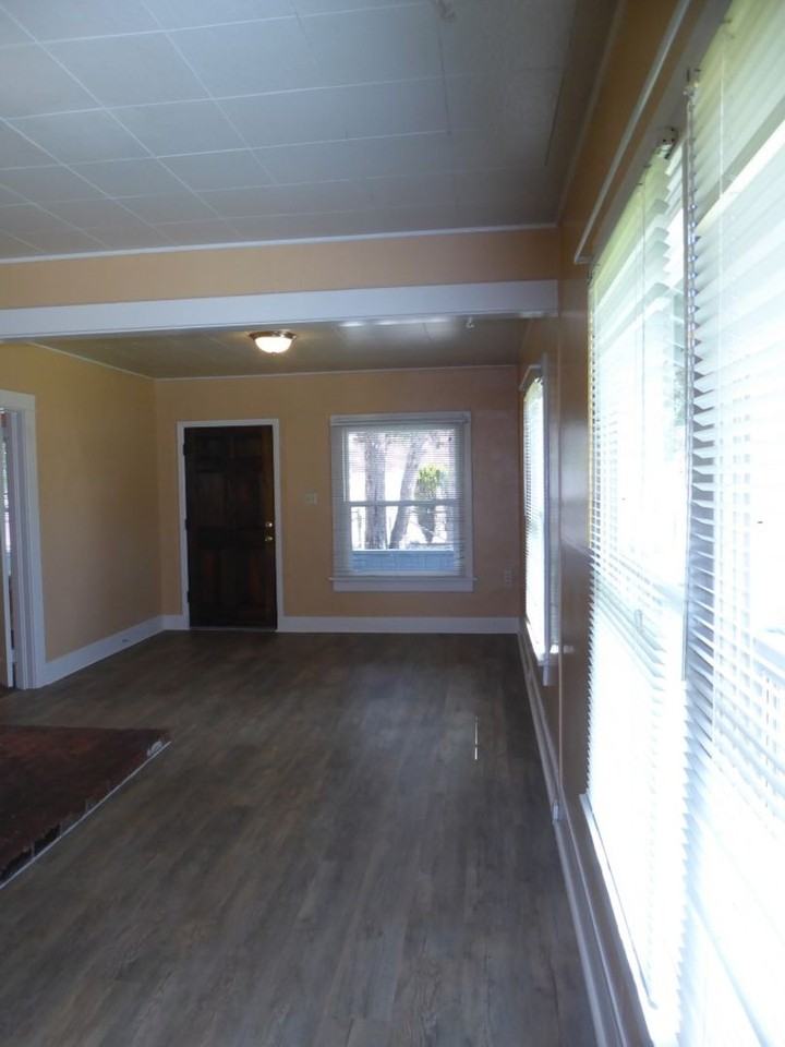 454 Se Cleveland Ave - Photo 6 of 19