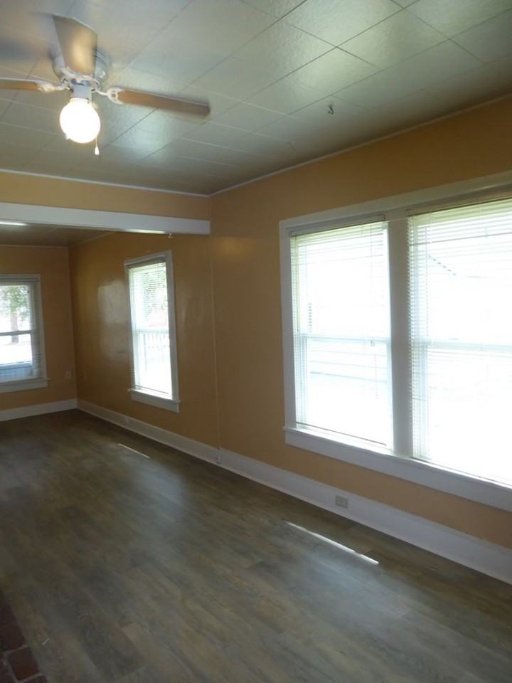 454 Se Cleveland Ave - Photo 7 of 19